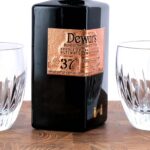 Dewar's Double Double 37 Year Old Blended Malt Scotch and glsses (photo 3)