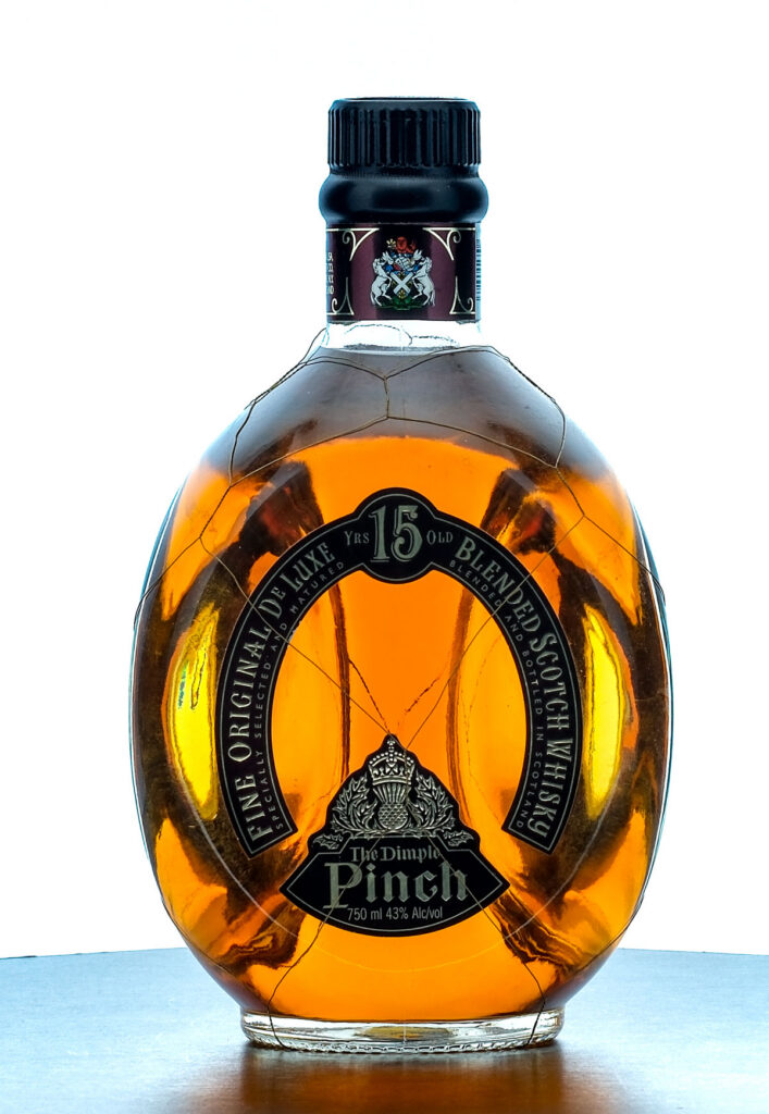 Dimple Pinch 15 Year Fine Original De Luxe Blended Scotch Whisky