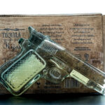Hijos de Villa Tequila Reposado Pistol Decanter Gift Set (200ML) (photo 2)