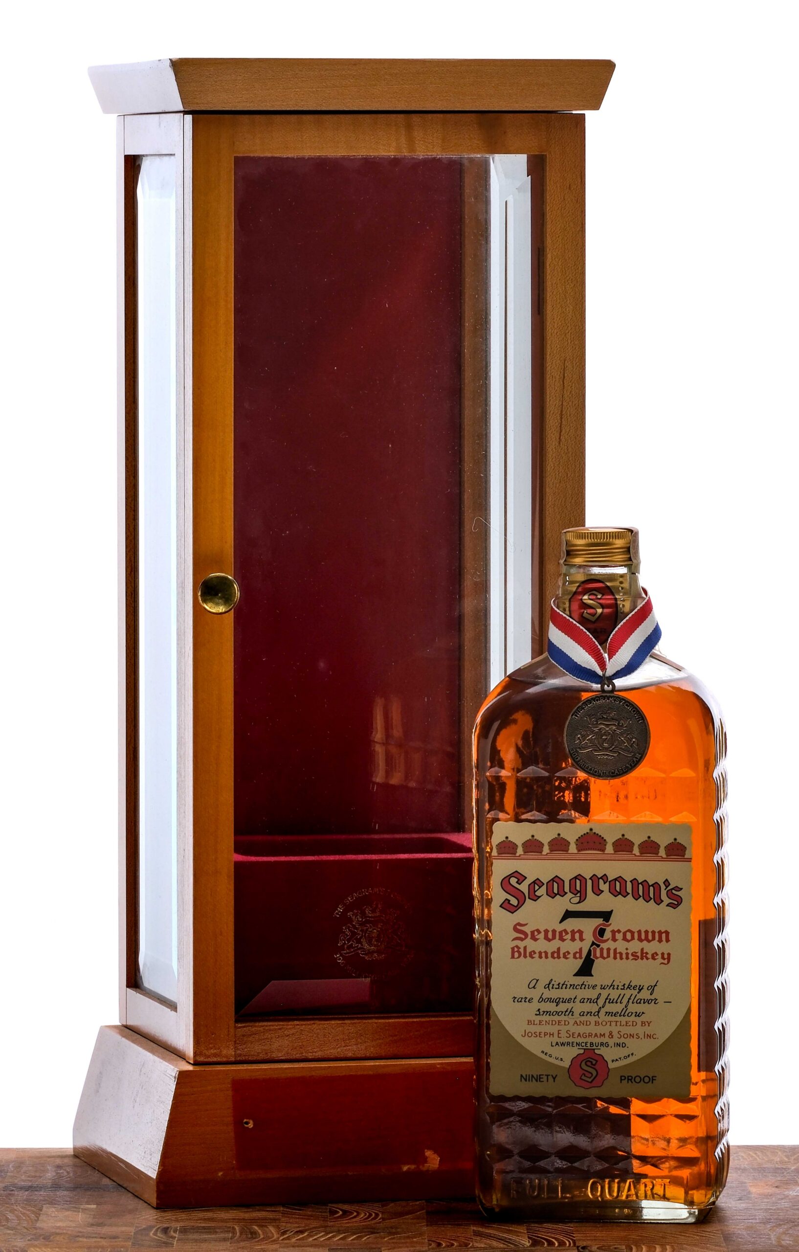 Seagram's Seven Crown Blended Whiskey 1983