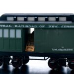 Beam 150 Months Bourbon Central Railroad of New Jersey U.S. Express Baggage Car Decanter (photo 2)