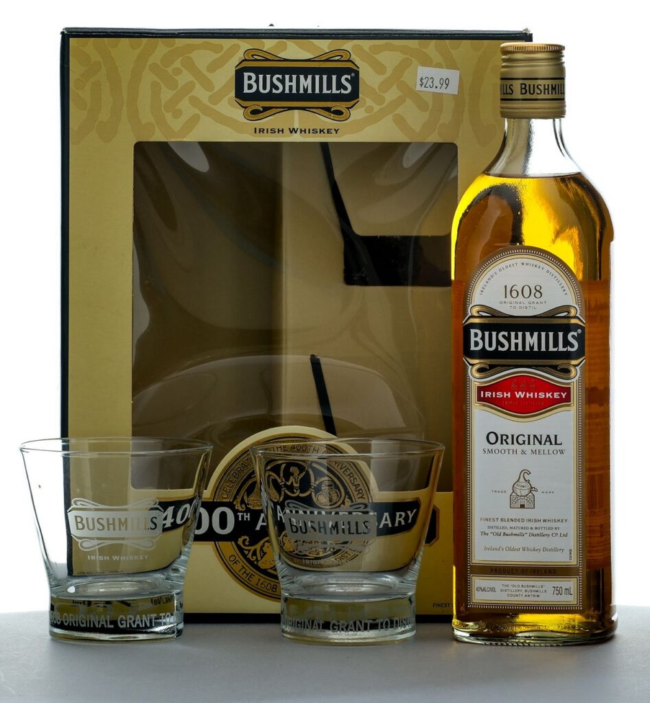 Bushmills 400th Anniversary Irish Whiskey Gift Set
