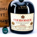 Courvoisier V.S.O.P. Fine Champagne Cognac Vintage Bottle (photo 2)