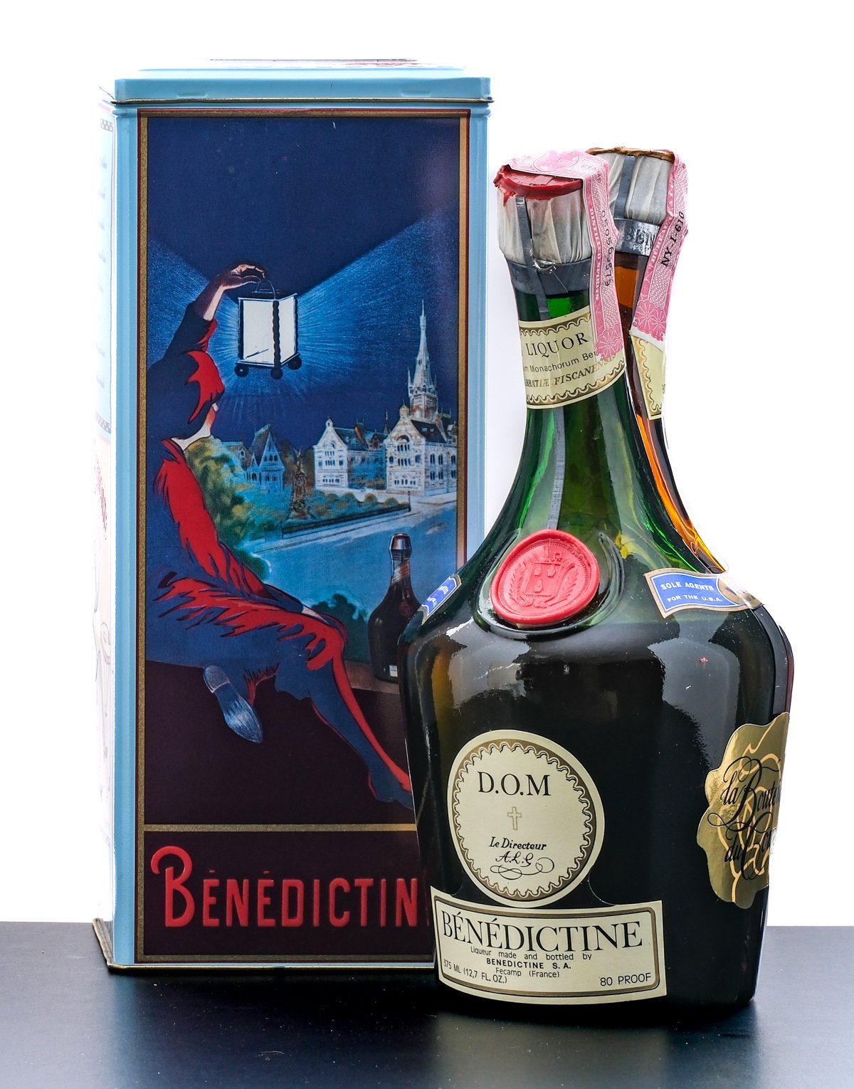 DOM B&B La Bouteille du Couple Benedictine Liqueur & Brandy