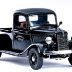 Jim Beam Vintage Dusty Bourbon: Beam's Pickup Truck Decanter (photo 6)