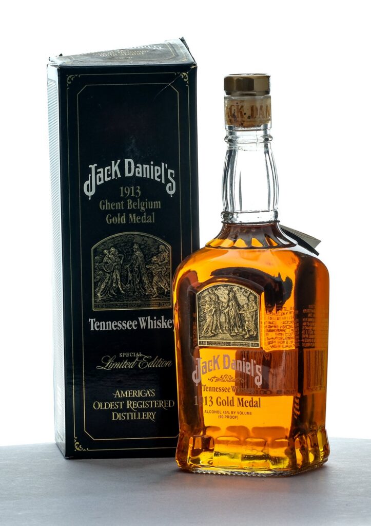 JJ&S Extra Special Liqueur Dublin Whiskey  John Jameson 4/5 Am. Qt. 86 proof