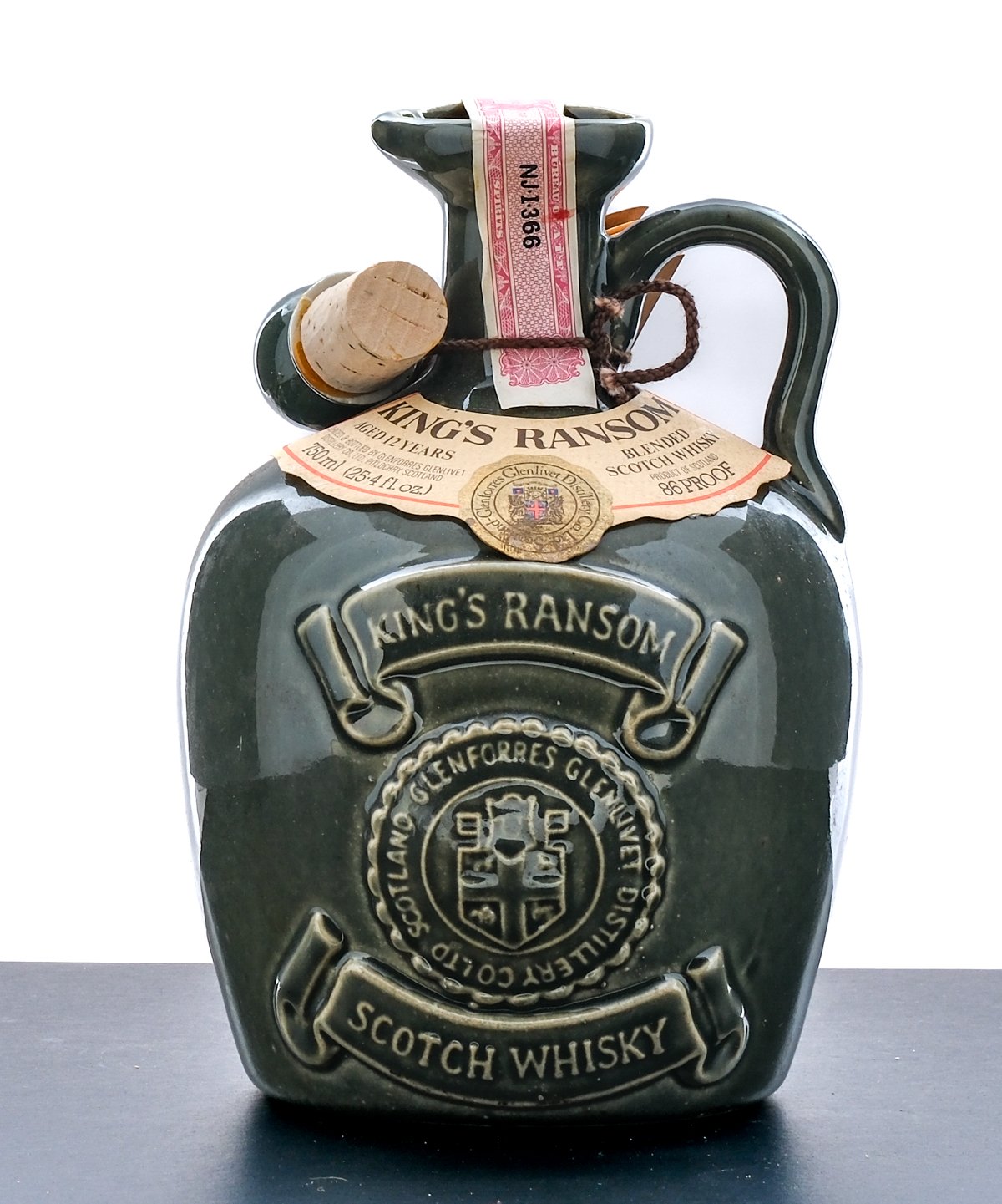 King's Ransom 12 Year Blended Scotch Whisky, Ceramic decanter Vintage Dusty