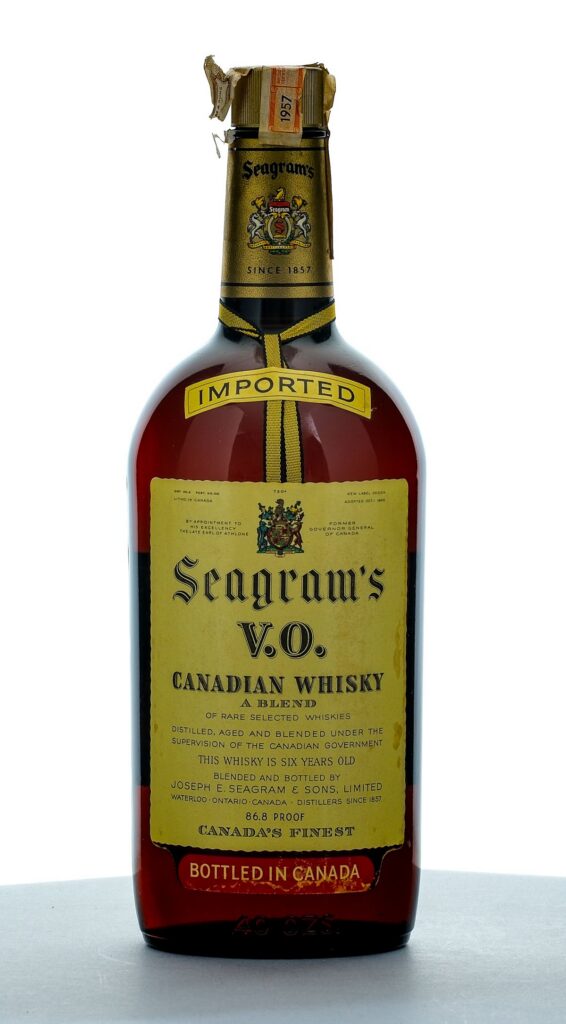 Seagram's V.O. 6 Year Blended Canadian Whisky Vintage Bottle