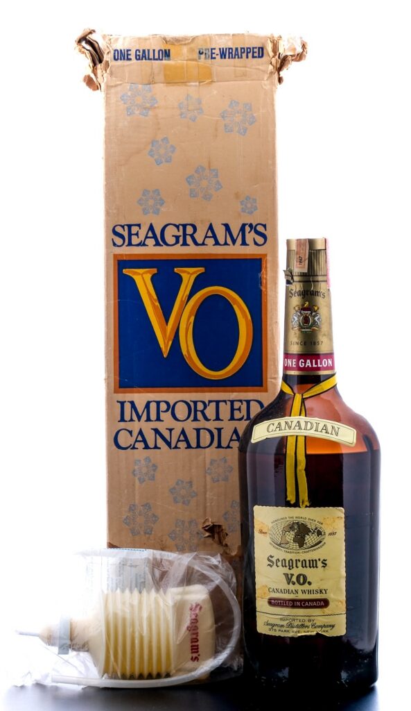 Seagram's V. O. 6 Year Canadian Whiskey Blend 1967 1 Gallon