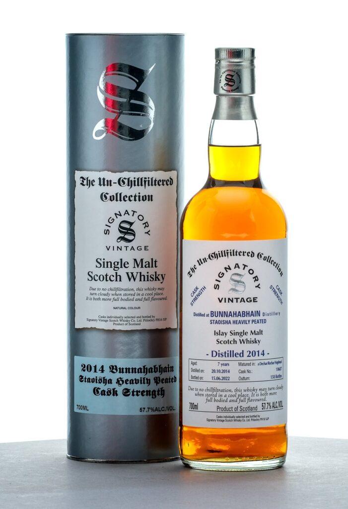 Signatory Vintage 7 Year Cask Strength Staoisha Heavily Peated Islay Single Malt Scotch 2021 (700ml)