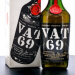 Vat 69 Blended Scotch Whisky Vintage Bottle (photo 2)