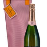 Veuve Clicquot Brut Rosé Champagne in Shopping Bag (photo 2)