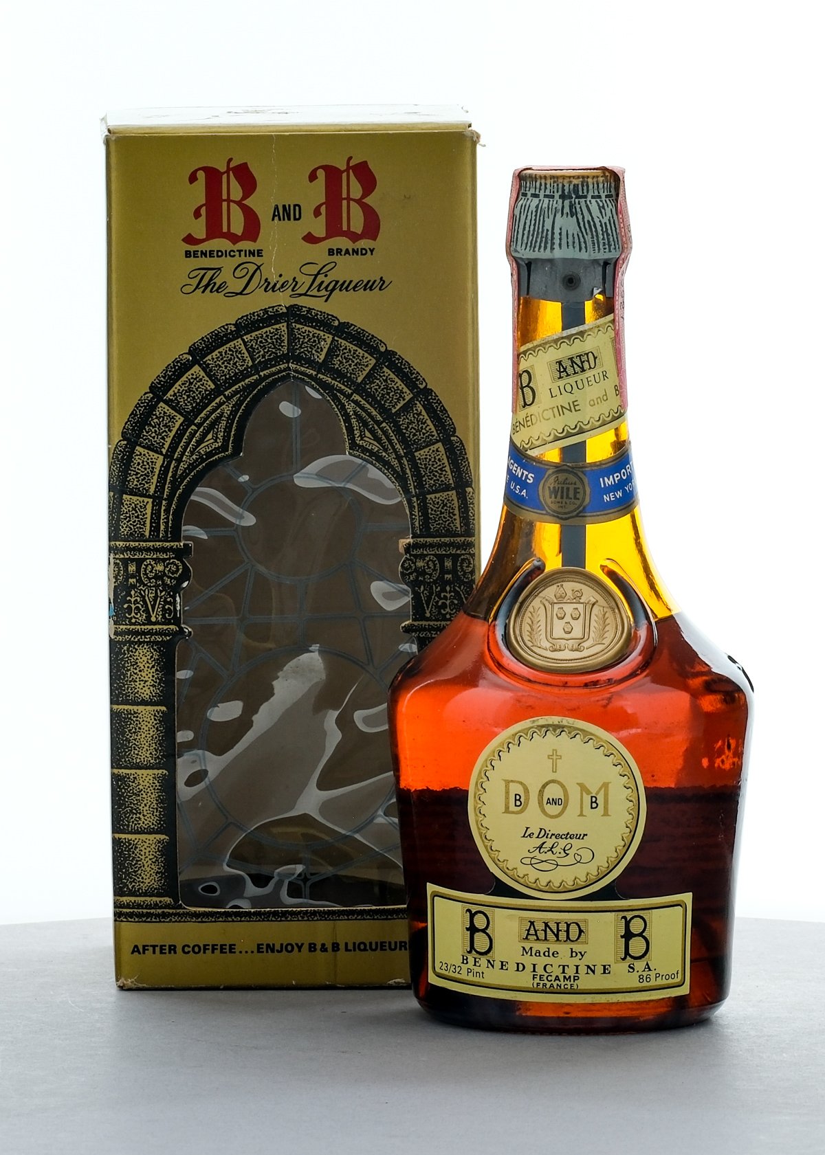 B and B Bénédictine Brandy Liqueur