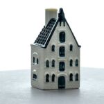 Bols Genever KLM Blue Delft House No. 70 Miniature