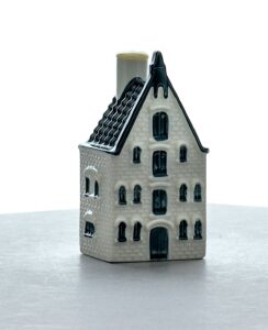 Bols Genever KLM Blue Delft House No. 70 Miniature