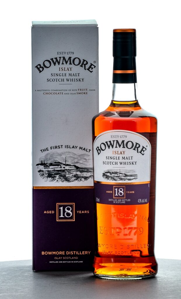 Bowmore 18 Year Old Islay Single Malt Scotch Whisky