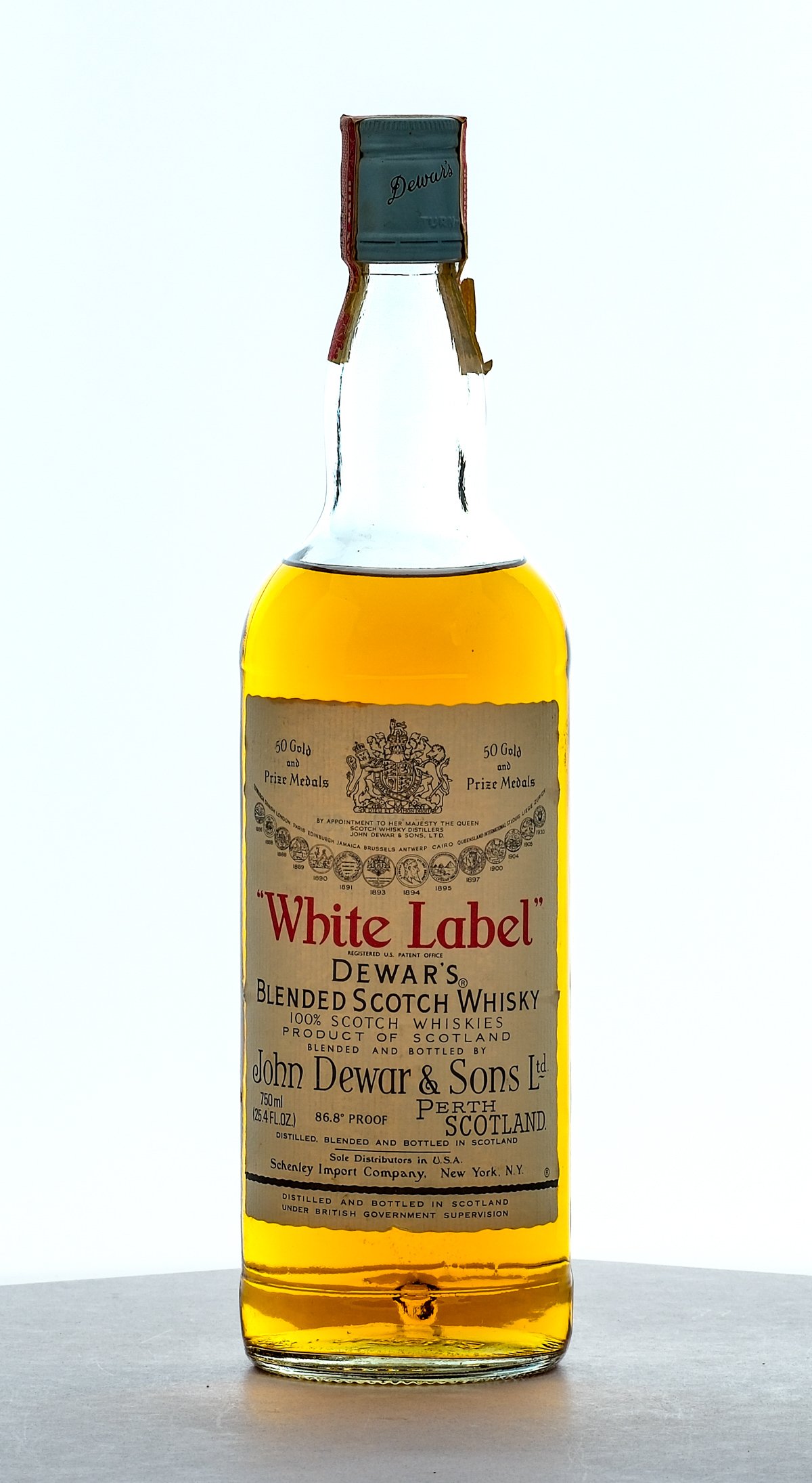 Dewar's White Label Blended Scotch Whisky