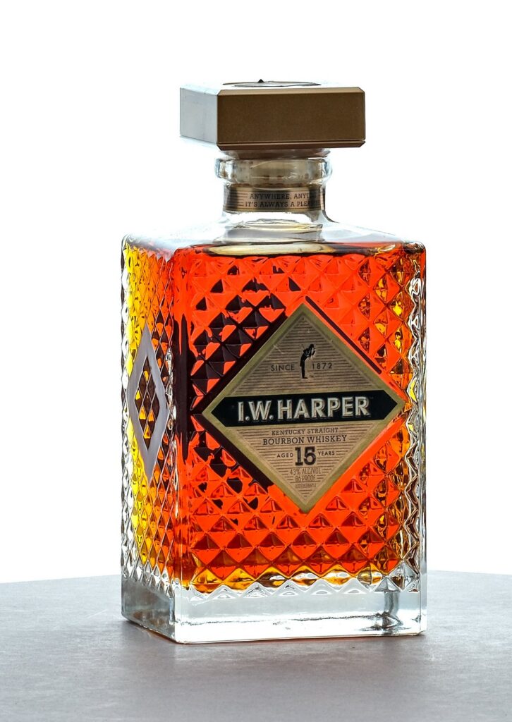 I.W. Harper 15 Year Kentucky Straight Bourbon Whiskey