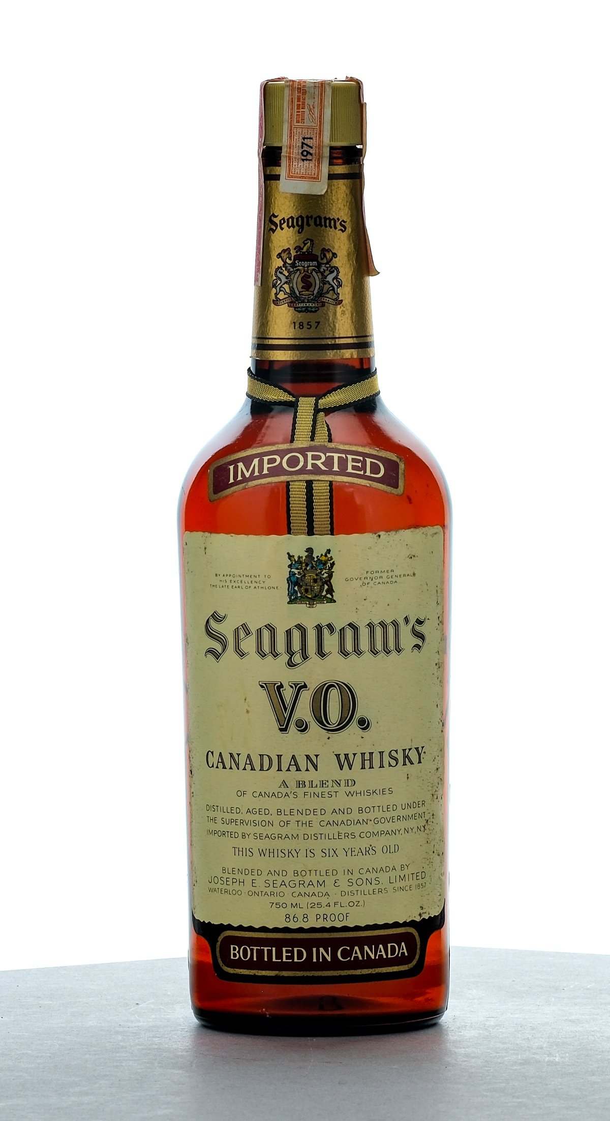 Seagram's V.O. Blended Canadian Whisky 1971